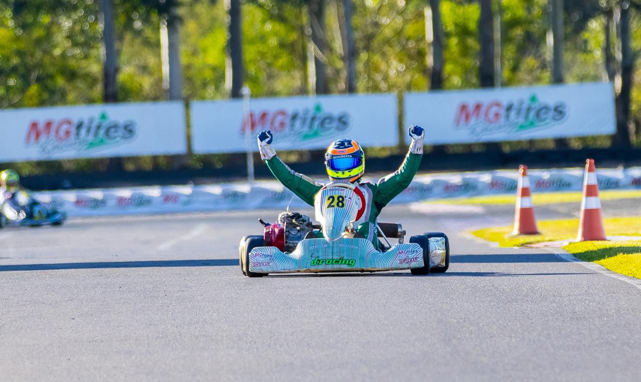 MG SUPPLIED TIRES FOR THE 2ND 4 STROKE SOUTH AMERICAN CHAMPIONSHIP