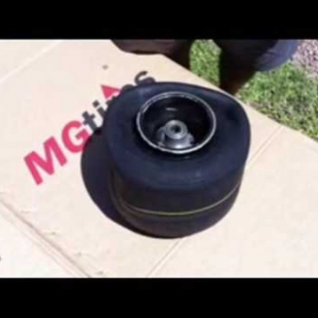 Montagem pneu de kart